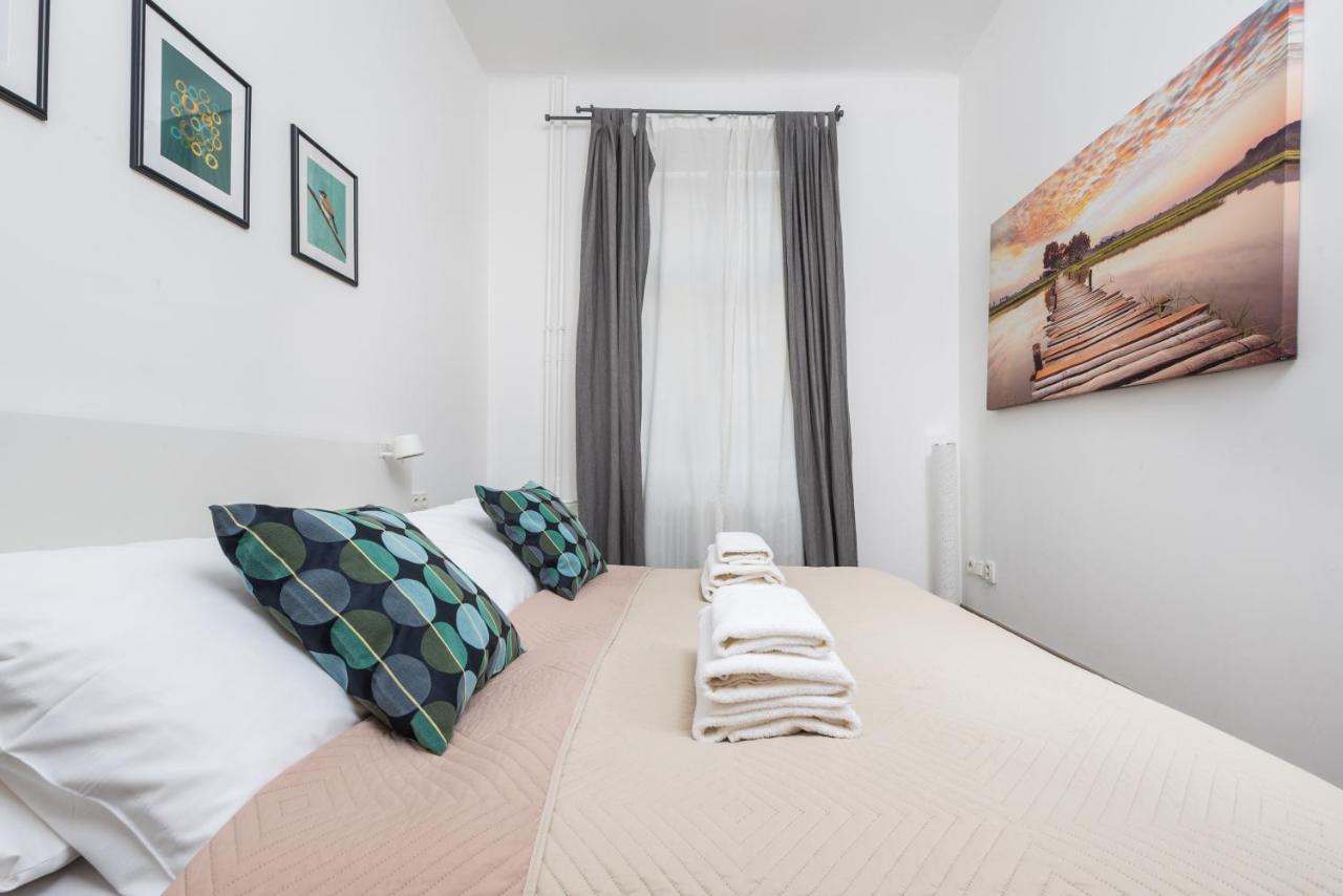 Wonderful Apartment Next To The Jerusalem Synagogue Прага Екстер'єр фото